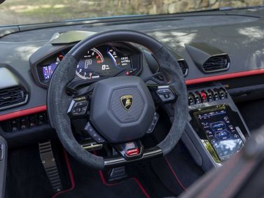 Lamborghini Huracán أنا فيس ليفت، رودستر Spyder — عجلة القيادة