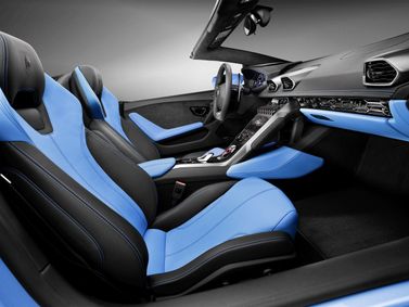 Lamborghini Huracán I، رودستر — منطقة السائق