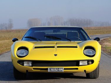 Lamborghini Miura، كوبيه — منظر أمامي