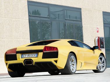 Lamborghini Murcielago أنا فيس ليفت، كوبيه — منظر خلفي أيمن
