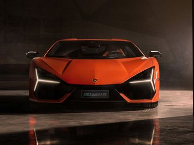 Lamborghini Revuelto، كوبيه — منظر أمامي