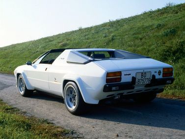 Lamborghini Silhouette، تارغا — منظر خلفي أيمن