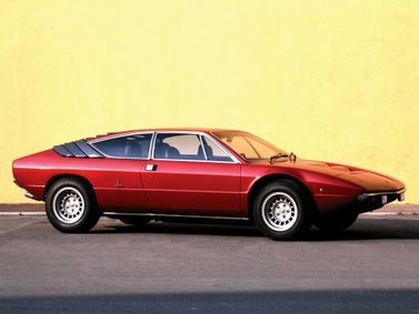 Lamborghini Urraco، كوبيه — منظر من الجانب الأيسر