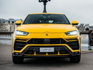 Lamborghini Urus I، دفع رباعي 5 أبواب — منظر أمامي