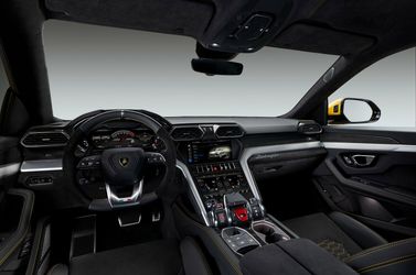 Lamborghini Urus I، دفع رباعي 5 أبواب — لوحة القيادة