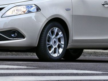 Lancia Ypsilon عملية فيس ليفت III (النوع 846)، هاتشباك 5 أبواب — الجزء الأمامي من السيارة عن قرب