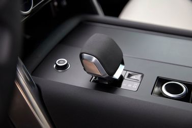 Land Rover Discovery V Рестайлинг, Внедорожник 5 дв. — селектор коробки передач