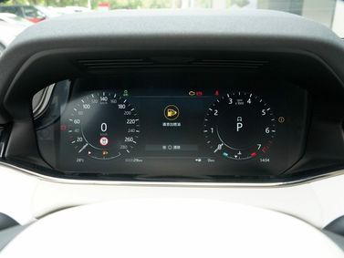 Land Rover Range Rover Evoque II, Внедорожник 5 дв. L — панель приборов