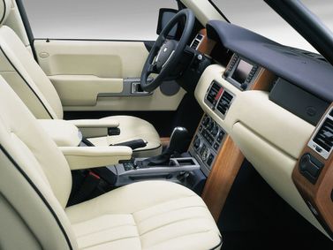 Land Rover Range Rover ثالثاً، دفع رباعي 5 أبواب — منطقة السائق