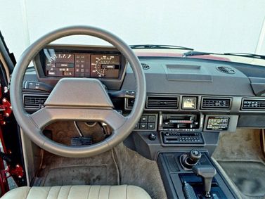 Land Rover Range Rover I، دفع رباعي 5 أبواب — لوحة القيادة