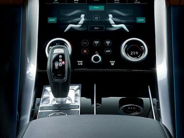 Land Rover Range Rover Sport II (L494) Facelift، دفع رباعي 5 أبواب — الكونسول الوسطي