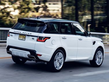 Land Rover Range Rover Sport II (L494) Facelift، دفع رباعي 5 أبواب — منظر خلفي أيمن