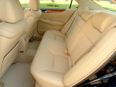 Lexus ES فيس ليفت IV، سيدان — المقاعد الخلفية