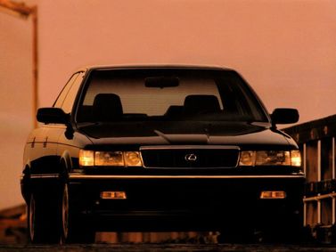 Lexus ES I، سيدان — منظر أمامي