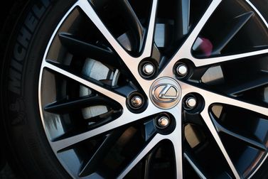 Lexus ES فيس ليفت السادس، سيدان — جنط العجلة