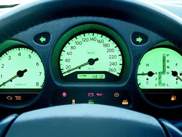 Lexus GS ثانياً، سيدان — لوحة العدادات