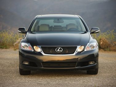 Lexus GS ثالثاً فيس ليفت، سيدان — منظر أمامي