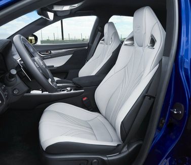 Lexus GS F، سيدان — المقاعد الأمامية