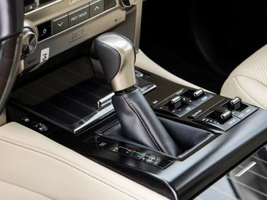 Lexus GX II Рестайлинг 2, Внедорожник 5 дв. — селектор коробки передач