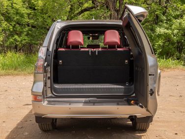 Lexus GX II Рестайлинг 2, Внедорожник 5 дв. — багажное отделение