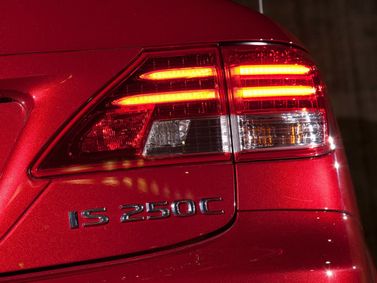 Lexus IS فيس ليفت الثاني، قابلة للتحويل — المصباح الخلفي