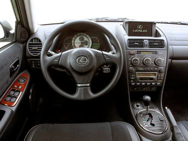 Lexus IS I, Универсал 5 дв. — место водителя