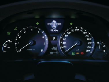 Lexus LS فيس ليفت IV، سيدان Long — لوحة العدادات