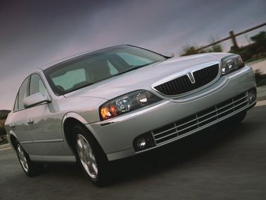 Lincoln LS I Рестайлинг, Седан — вид спереди справа