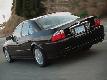 Lincoln LS I Рестайлинг, Седан — вид сзади слева