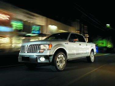 Lincoln Mark LT II, Пикап двойная кабина — вид спереди справа