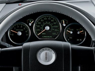 Lincoln Mark LT II, Пикап двойная кабина — панель приборов