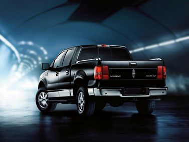 Lincoln Mark LT I, Пикап двойная кабина — вид сзади справа