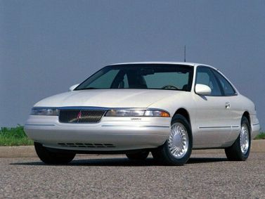 Lincoln Mark VIII, Купе — вид спереди справа