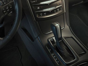 Lincoln MKS I Рестайлинг, Седан — центральная консоль