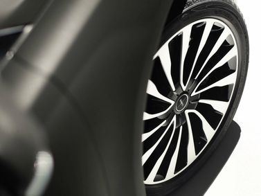 Lincoln MKZ فيس ليفت الثاني، سيدان — جنط العجلة
