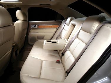 Lincoln MKZ أنا (زفير)، سيدان — المقاعد الخلفية