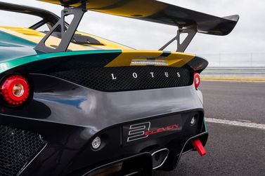 Lotus 3-Eleven, Родстер — задняя часть автомобиля крупным планом