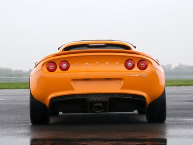 Lotus Elise II Рестайлинг, Родстер — вид сзади