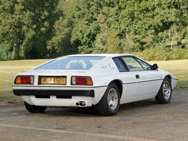 Lotus Esprit I, Купе — вид сзади справа