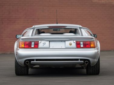 Lotus Esprit V, Купе — вид сзади