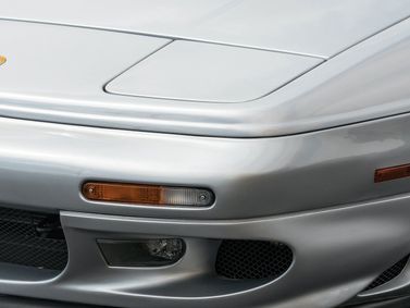 Lotus Esprit V, Купе — передняя часть автомобиля крупным планом