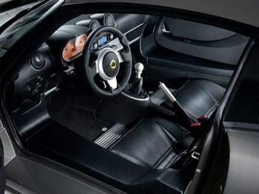 Lotus Europa S, Купе — место водителя