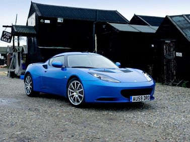 Lotus Evora, Купе — вид спереди справа