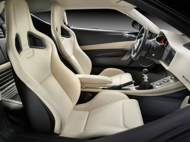 Lotus Evora, Купе — общий вид салона