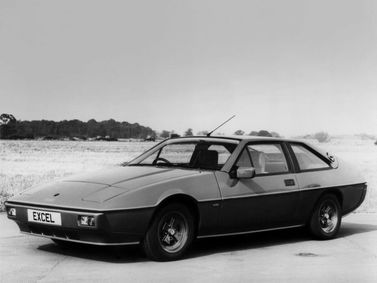 Lotus Excel, Купе — вид спереди слева