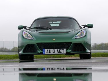 Lotus Exige III, Купе — вид спереди