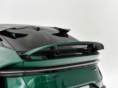 Lotus For Me, Внедорожник 5 дв. — задняя часть автомобиля крупным планом