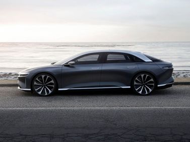 Lucid Air, Седан — вид слева