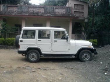 Mahindra Armada, Внедорожник 5 дв. — вид слева
