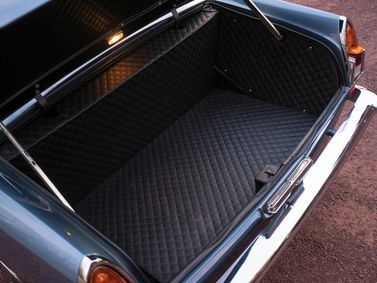 Maserati 3500 GT، قابلة للتحويل Spyder — حجرة الأمتعة